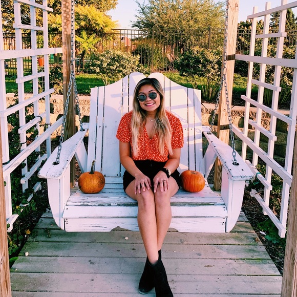 Meet your Posher, Jamie - Picture 2 of 2